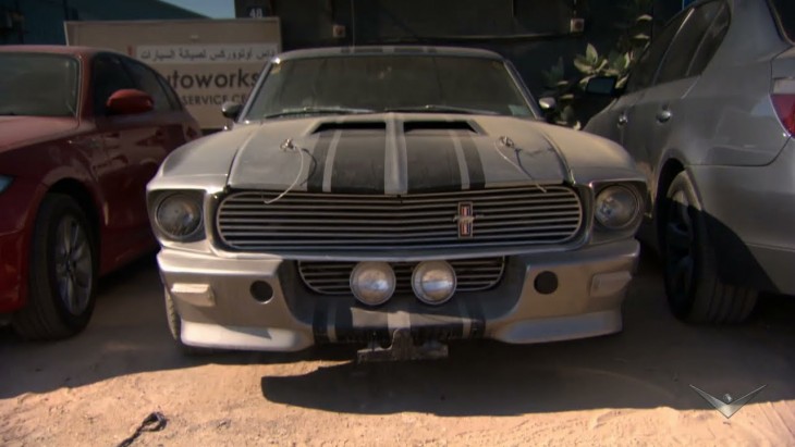 mustang shelby gt 500 abandonado en dubai