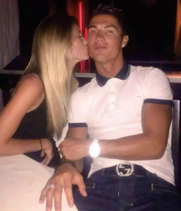 Cristiano Ronaldo devuelve teléfono