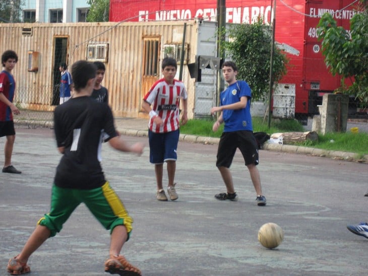 Las 25 reglas del futbol callejero