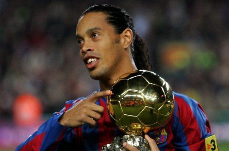 Ronaldinho con balón de oro