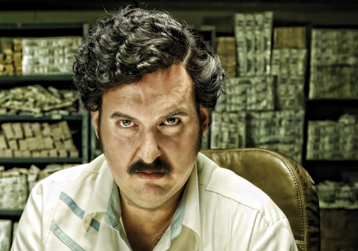 pablo escobar con dinero