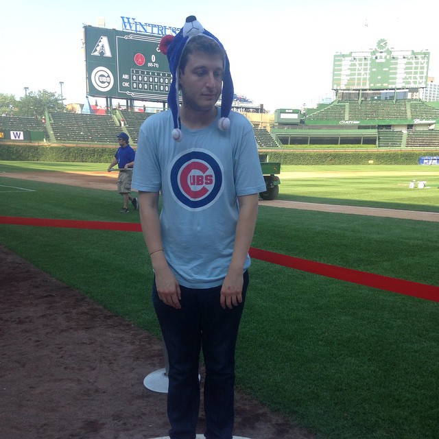 partido de cubs robbie chernow solo en el campo