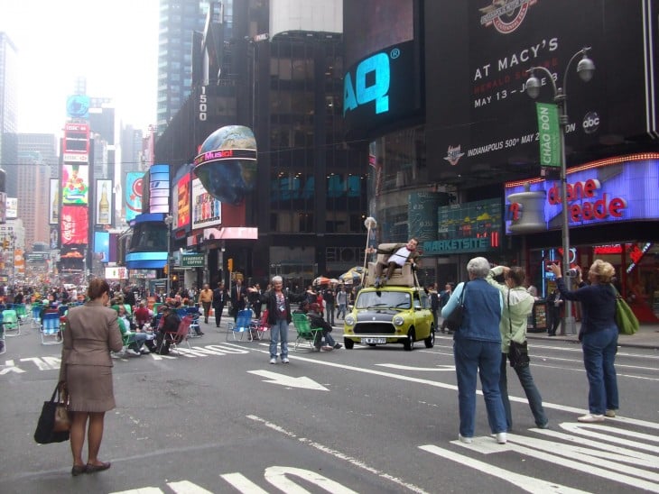 photosopean a mr bean en nueva york