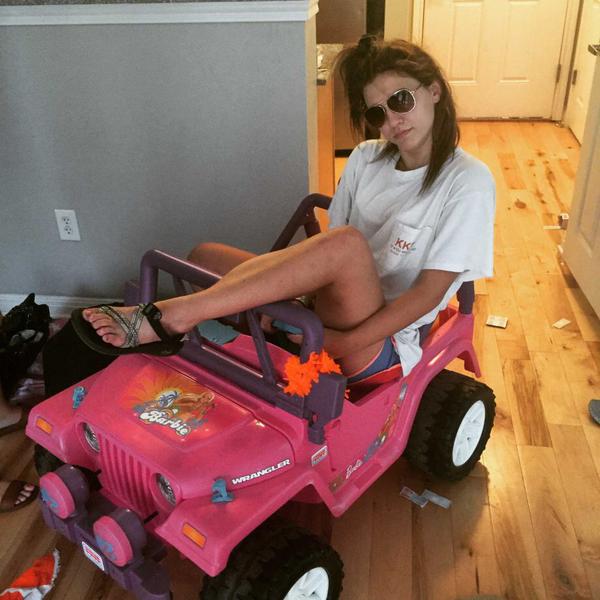 tara jeep barbie lentes