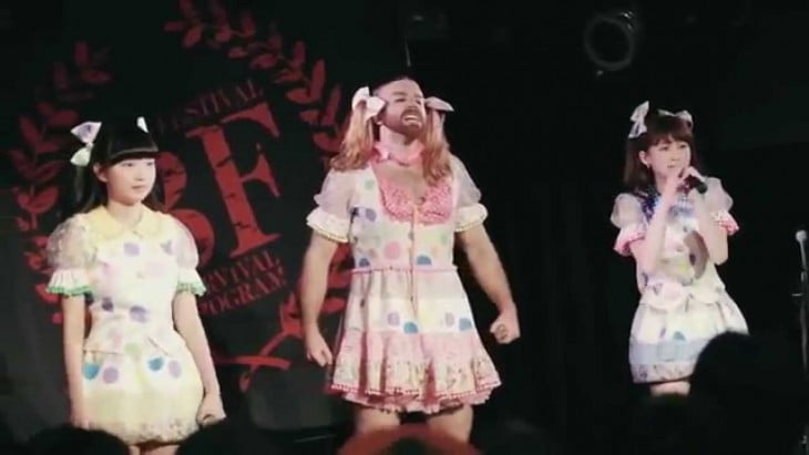 Ladybaby en el escenario