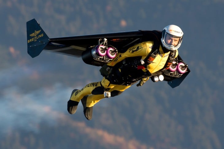 Yves Rossy, mejor conocido como Jetman