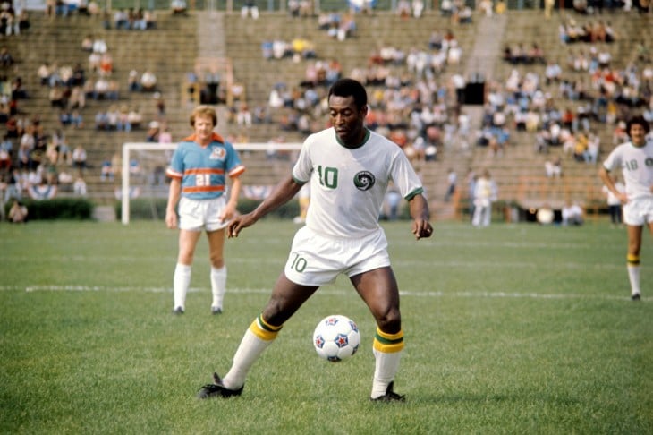 Pelé en la cancha