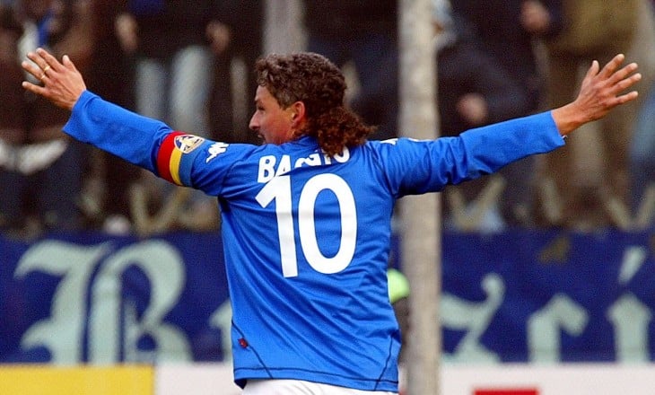 Roberto Baggio celebra