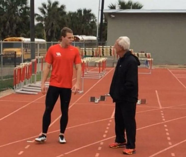 Tom en entrenamiento en la pista