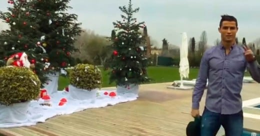 Video: ¿Te gustaría visitar la mansión de CR7 esta Navidad? Él te da un recorrido por su casa