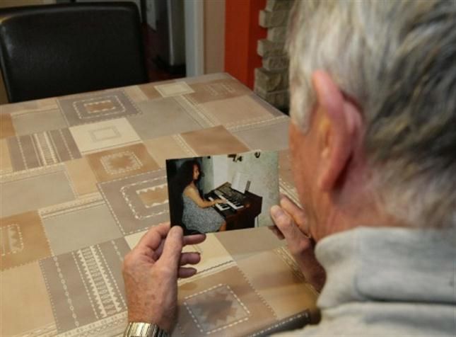 A ESTE HOMBRE LO ENGAÑARON POR 19 AÑOS UN TRANSGENERO