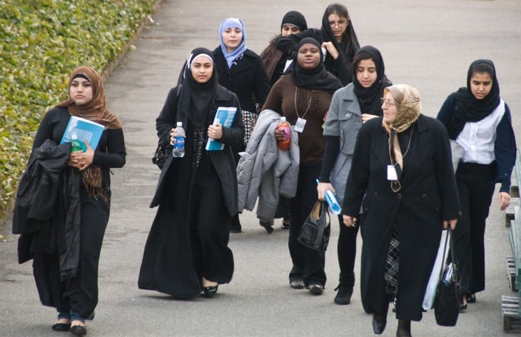 mujeres de emiratos arabes unidos