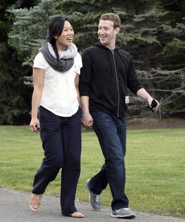 Zuckerberg con su esposa