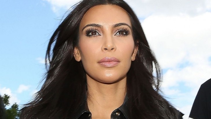 close up a Kim Kardashian