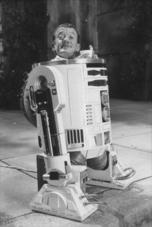 Kenny Baker (R2-D2), 1977 and 2015
