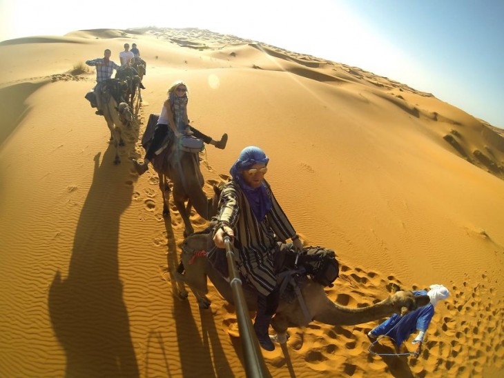 en el desierto pareja de polonia