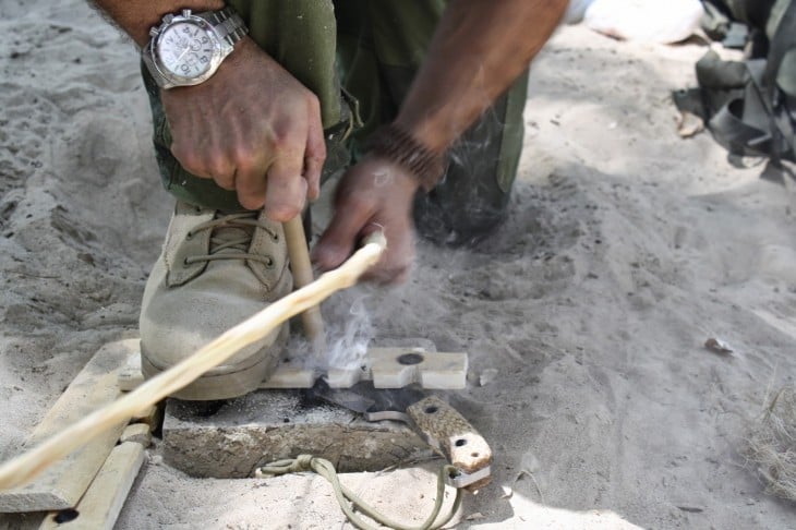 Cómo encender fuego sin cerillos