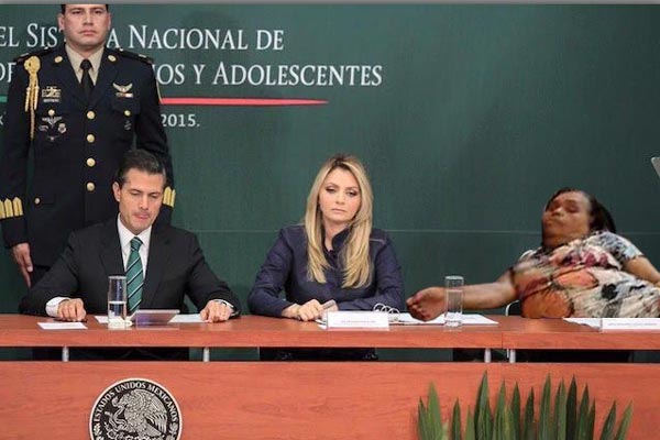 señora se queda dormida, peña nieto