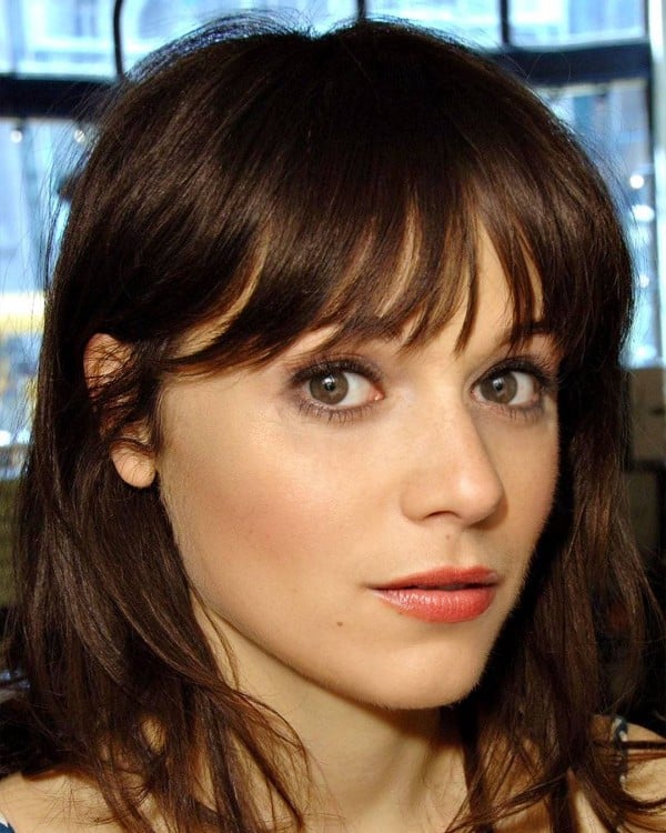 Zooey Deschanel y Anna Wolfers