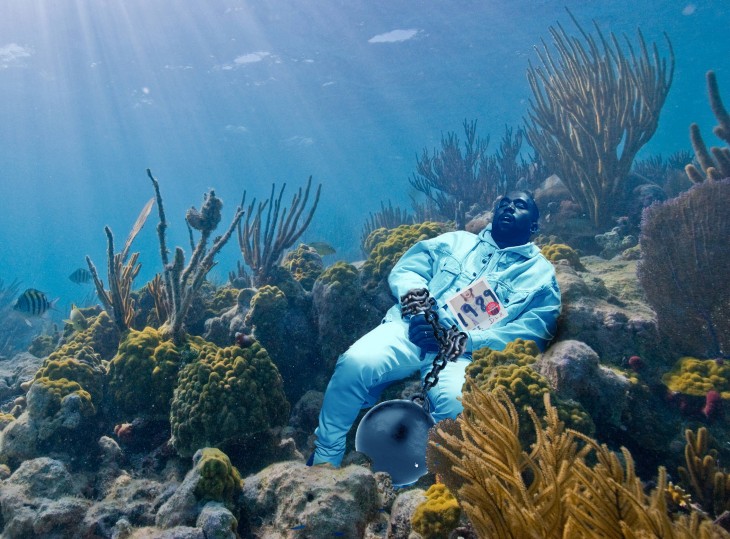 Kanye West dormido bebé photoshop fondo del mar