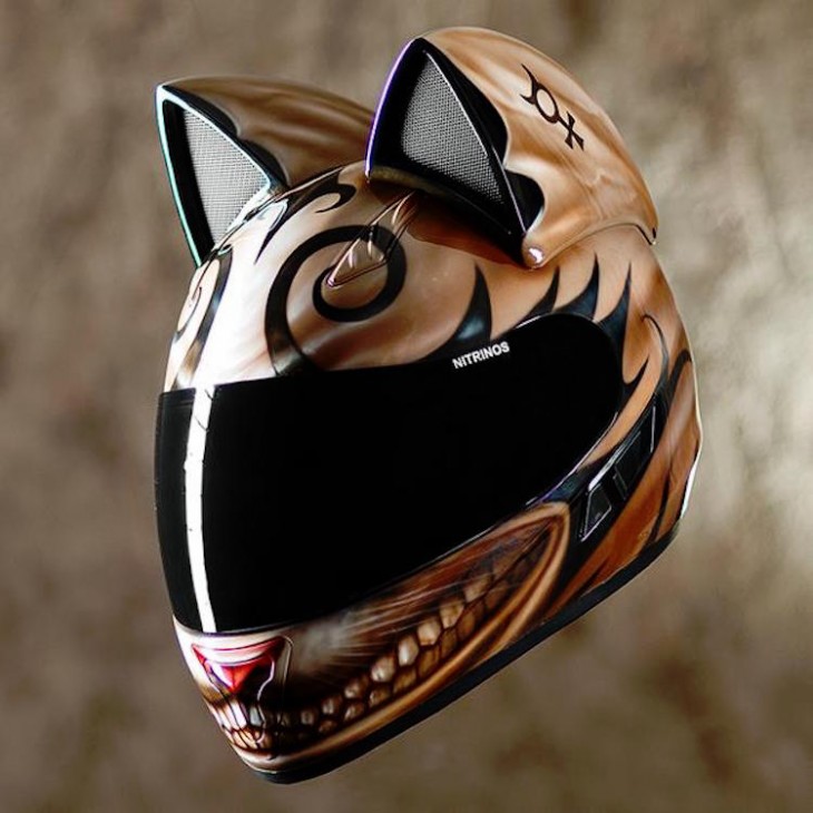 Casto Neko-Helmet