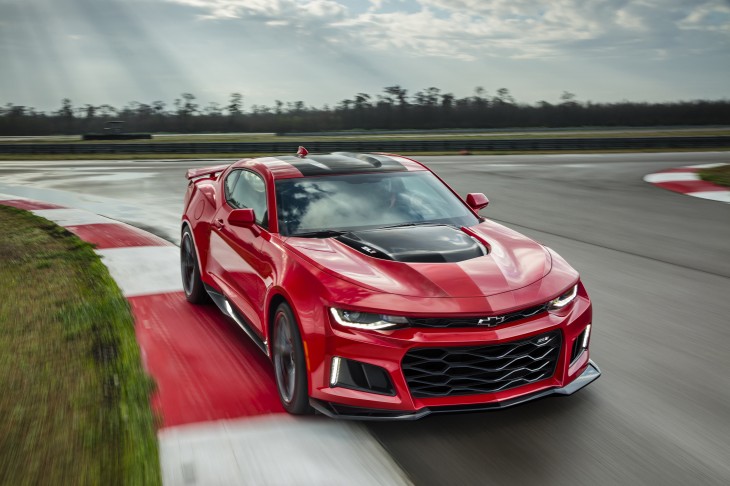 Home / News / Chevrolet / Camaro ZL1 / 2017 Chevrolet Camaro ZL1 Revealed! Packs 640 Supercharged Horsepower! - Official Photos and Info 2017 Chevrolet Camaro ZL1 Revealed! Packs 640 Supercharged Horsepower! 2017 Chevrolet Camaro ZL1 