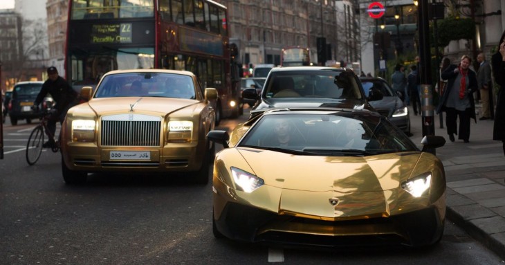 autos dorados