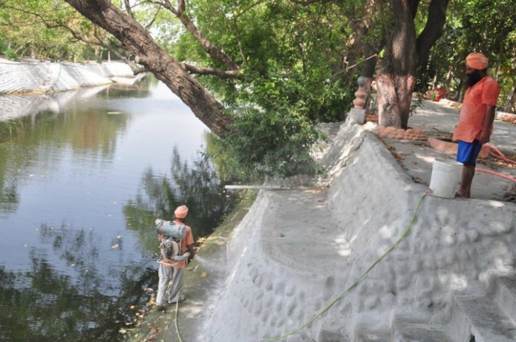 rio limpio de la india