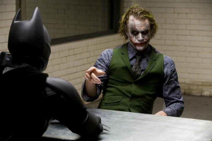 Batman interroga a Joker