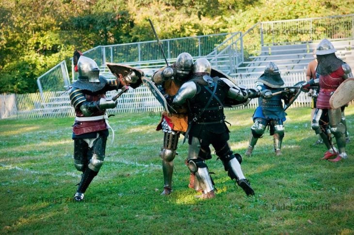 Recreación de lucha medieval