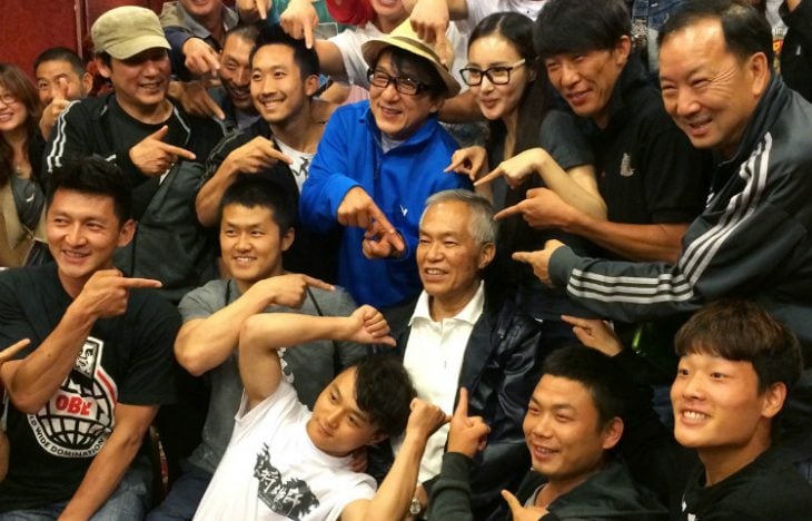 eauipo de stunts de jackie chan