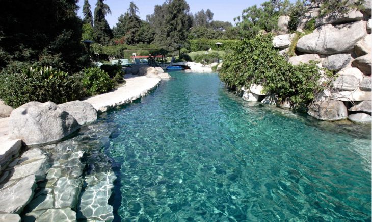 Piscina en la Mansión Palyboy