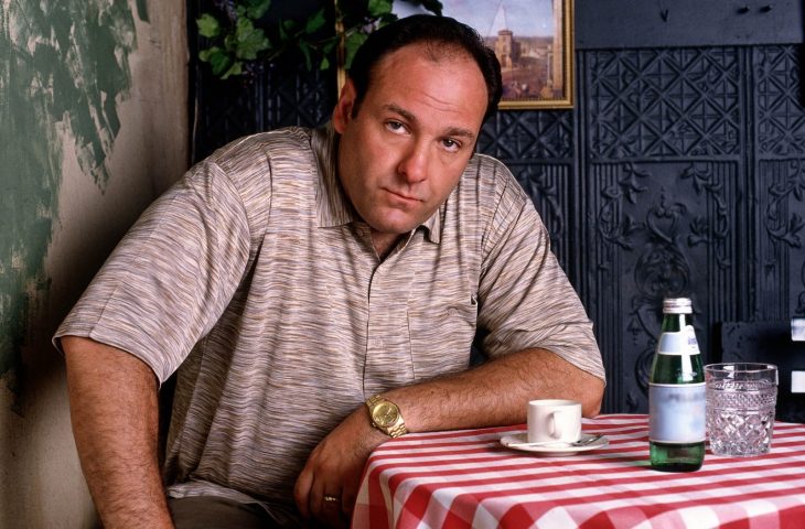 Tony Soprano bebe café