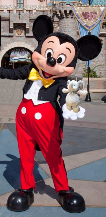 elefante Disneyland con mickey