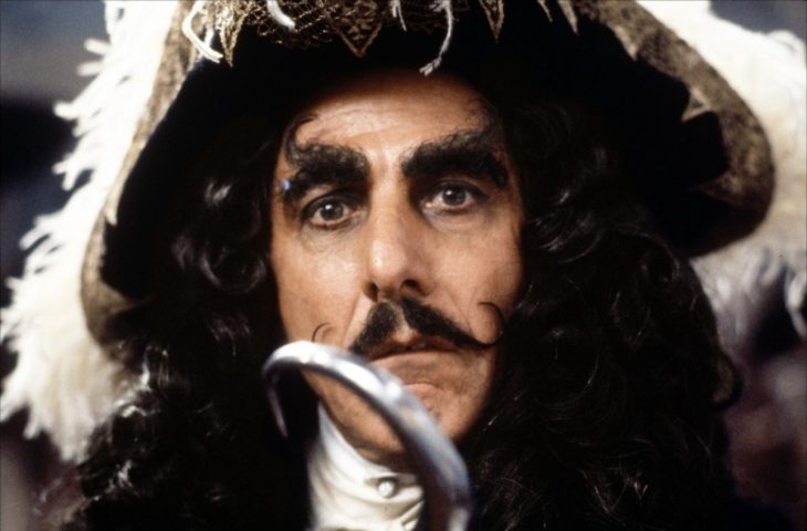 Dustin Hoffman como Hook