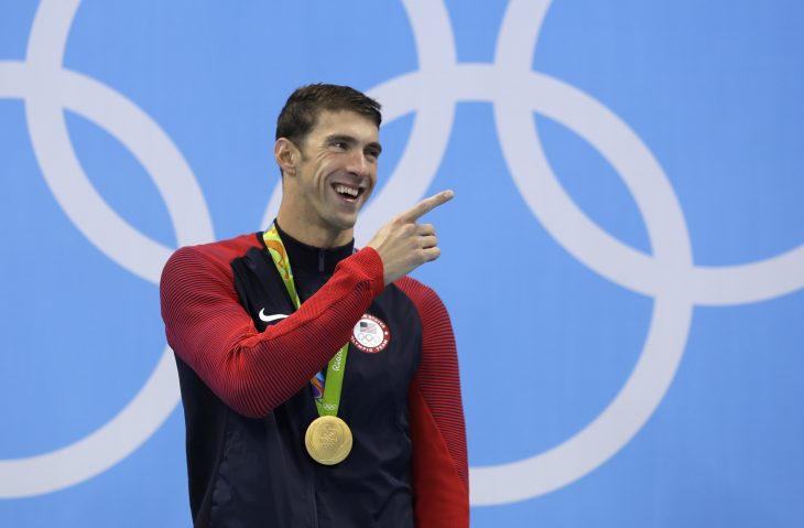 Michael Phelps con medalla de oro