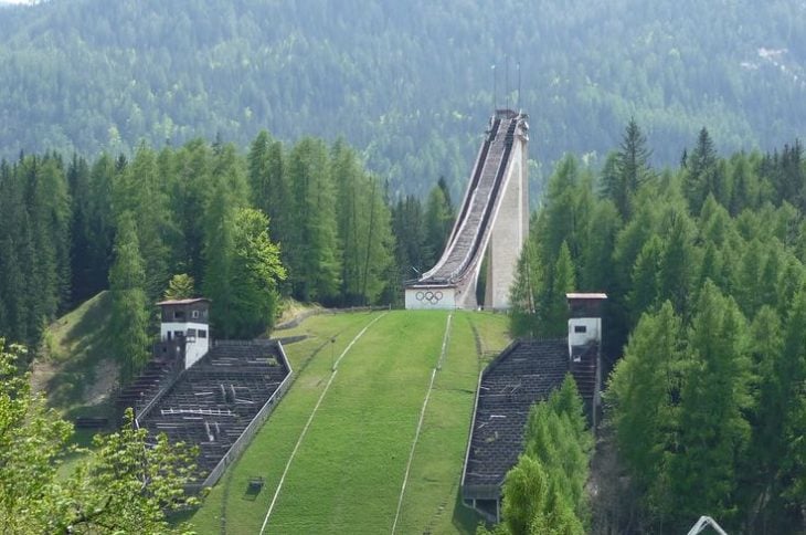 Torre de salto en ski en Italia 56