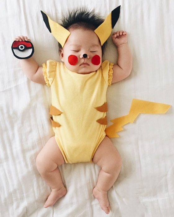 pikachu bebe