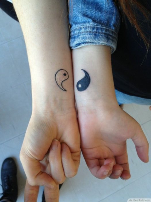 Tatuajes de pareja terribles