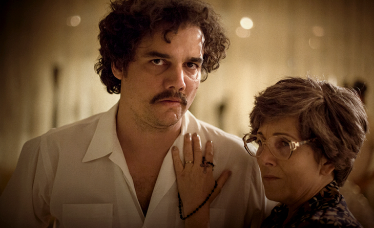 escobar narcos con mujer