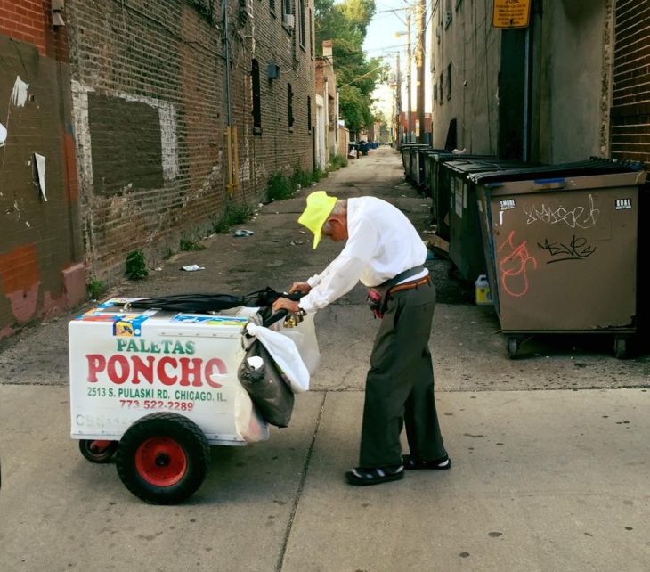 Fidencio Sánchez, vendedor de paletas en Chicago