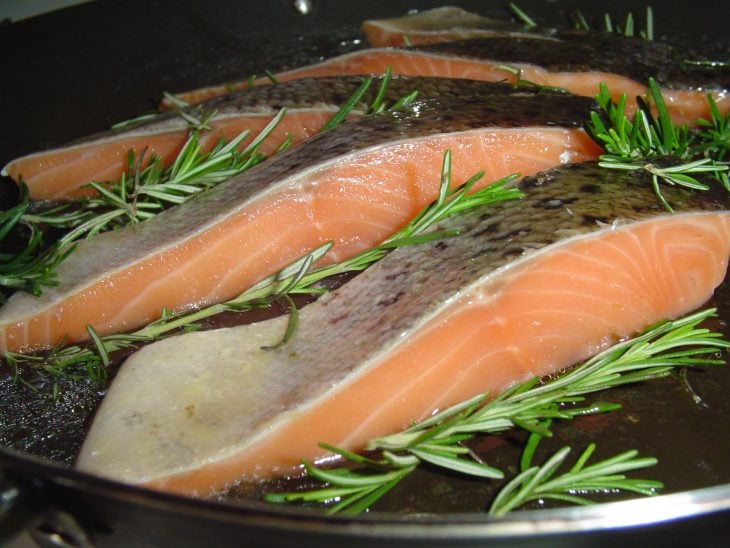 Cocinando salmón