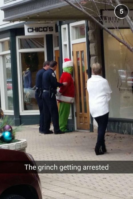 policias grinch