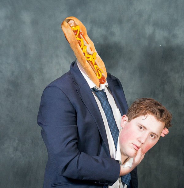 El joven del hot dog