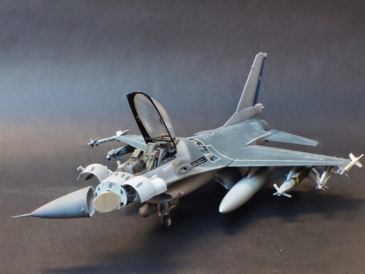 f16 modelismo