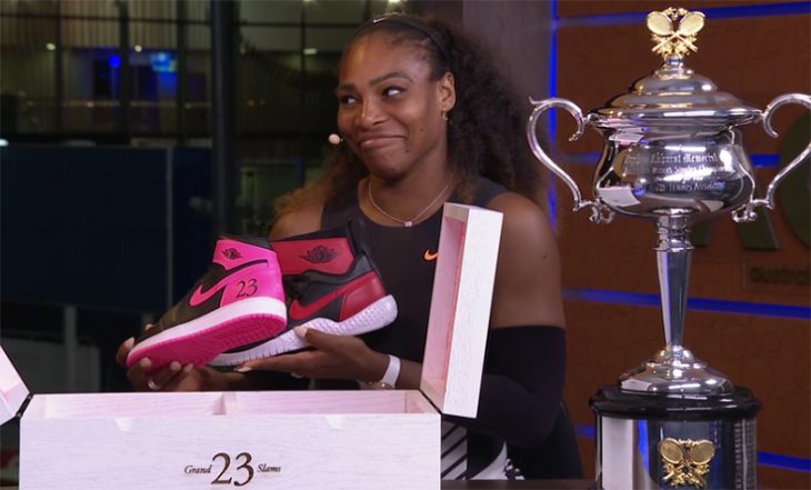 Serena con tenis Jordan