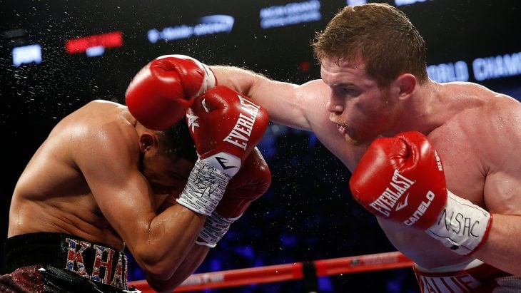 Canelo Alvarez golpe