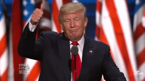 Trump levanta el pulgar 
