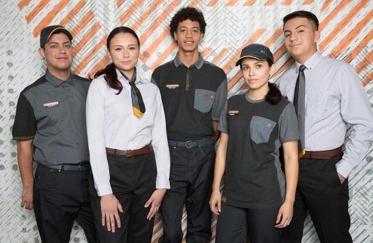 McDonlald's nuevos uniformes negros