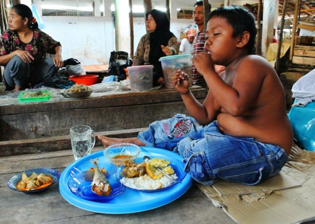 niño que fumaba 40 cigarrillos ha dejado el vicio